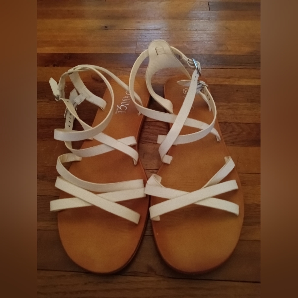 Rouge! Strapped Two buckle Sandals White